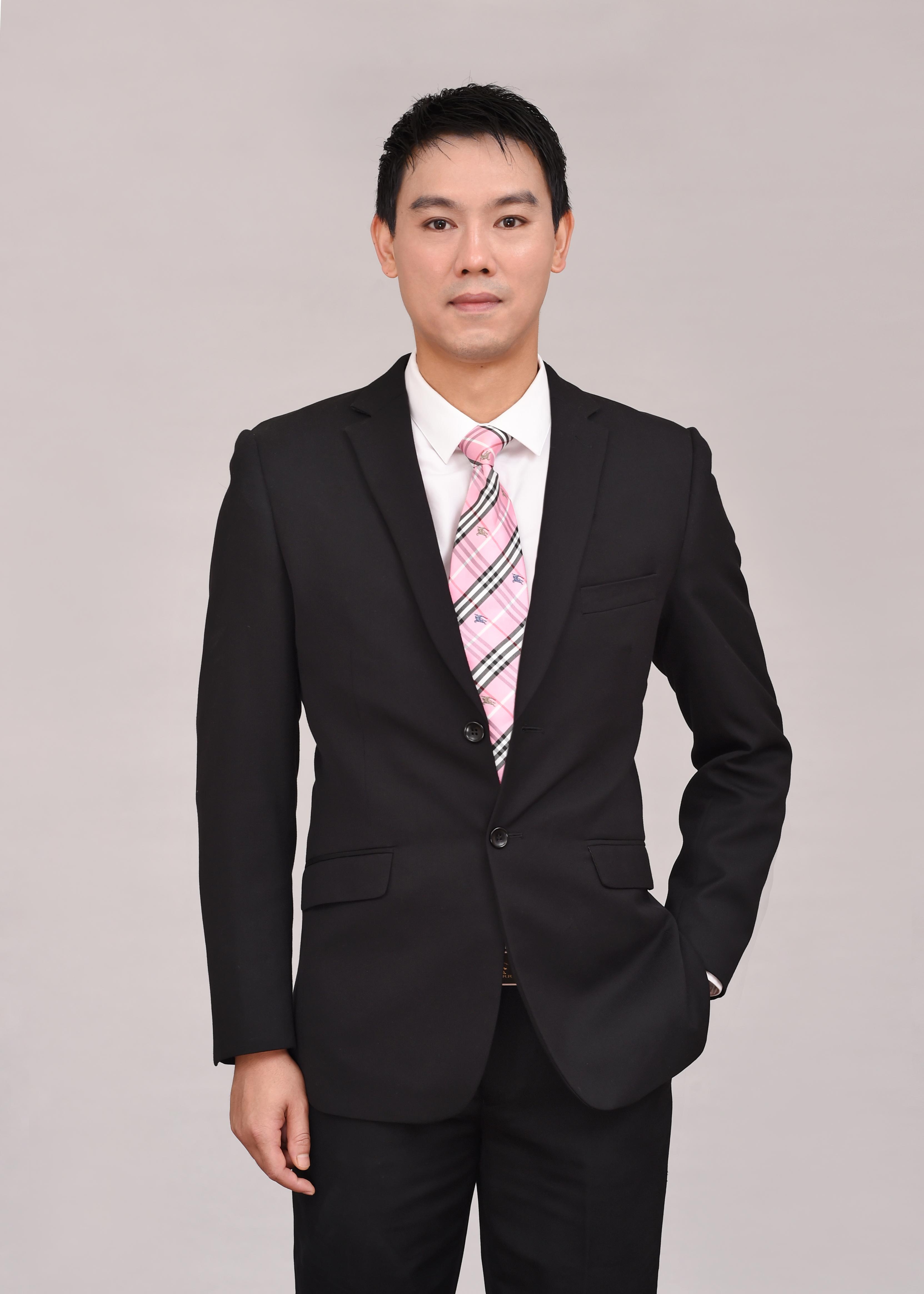 彭予 灯光与音效负责人